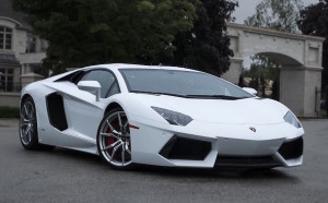 2015-Lamborghini-Aventador